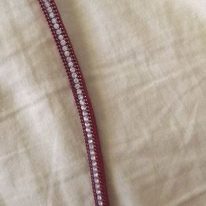 Dark red sparking choker